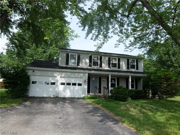 808 North Rd SE, Warren, OH 44484