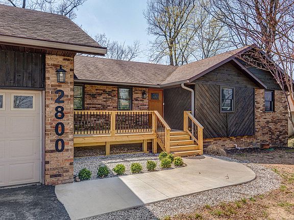 4th image of 2800 W Oak Run