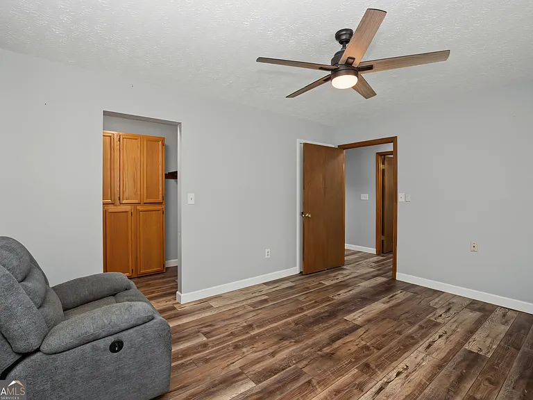 241 Busbin Rd — Photo 19