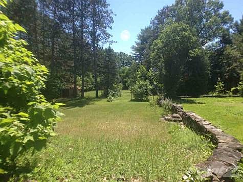 2nd image of 6 Fairview Ln
