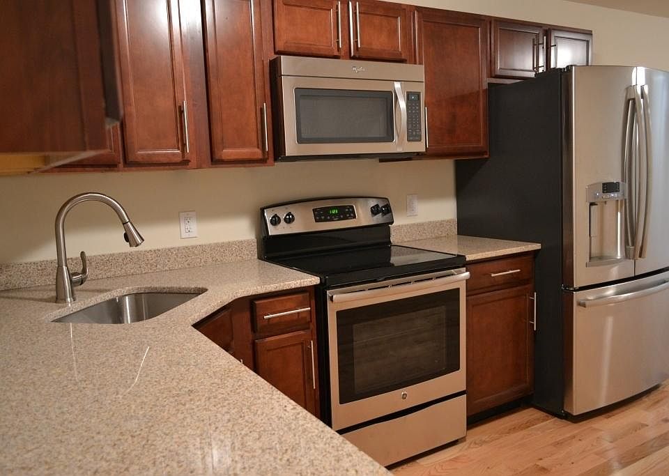 1st image of 4122 Haverford Ave #8A