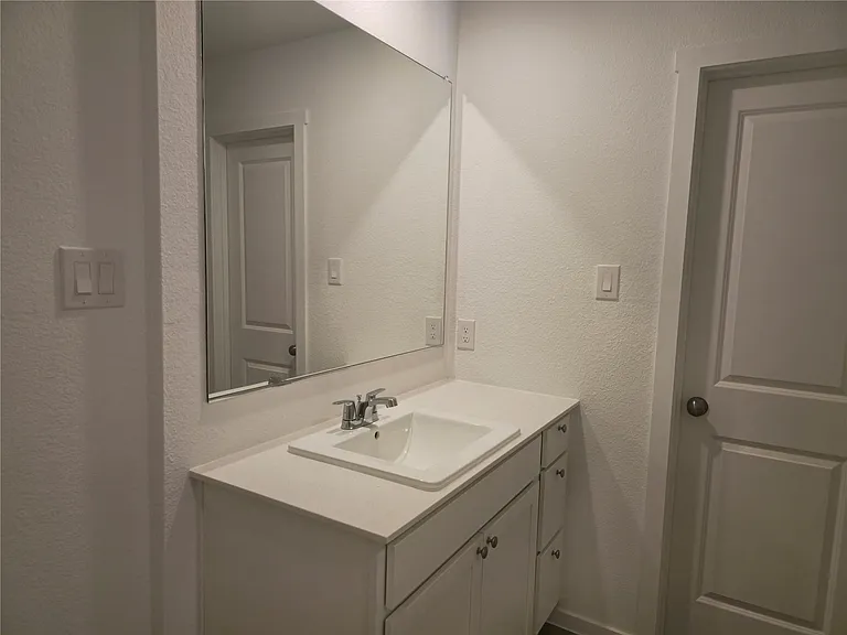 1608 Baron Ln — Photo 12