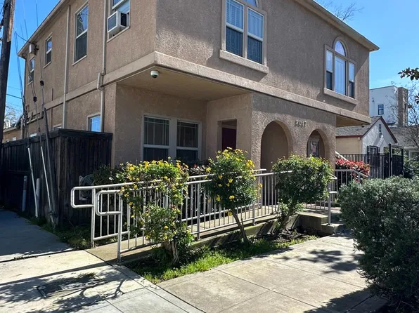 2017 30th St, Sacramento, CA 95817
