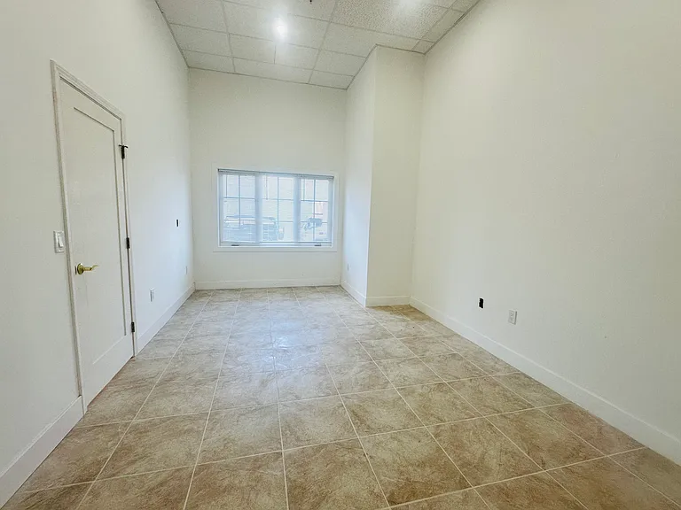 301 Grand Ave #106 — Photo 18