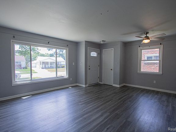 5th image of 29864 Brooklane St
