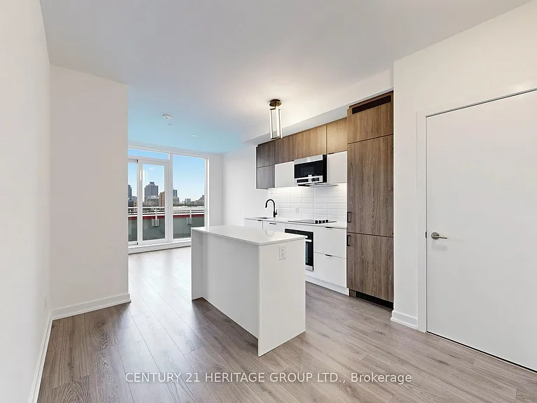 8888 Yonge St #718 — Photo 15