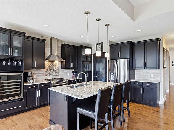 3rd image of 27 E Ridge View Pl