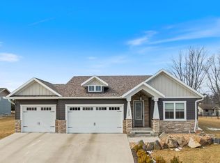 208 S Sycamore Ave, Marshfield, WI 54449