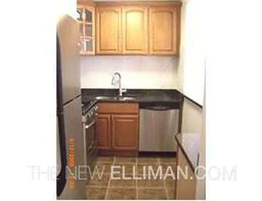 Rented by Douglas Elliman | media 16