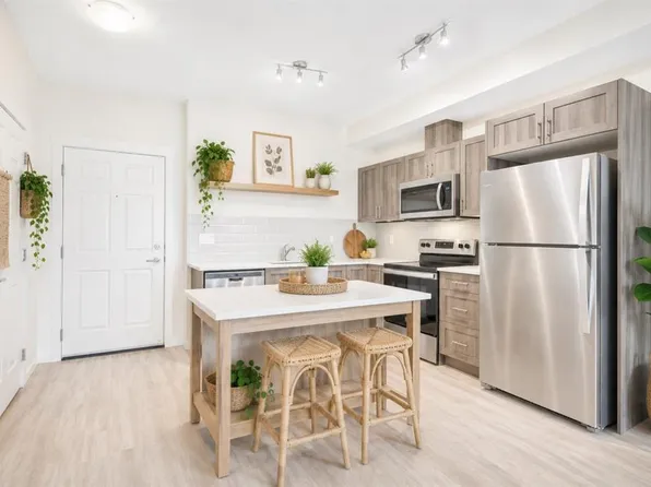 151 W Legacy Main St SE #5312, Calgary, AB T2X 4A4
