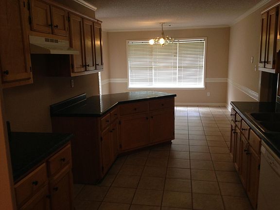 5th image of 8685 Forest Breeze Dr