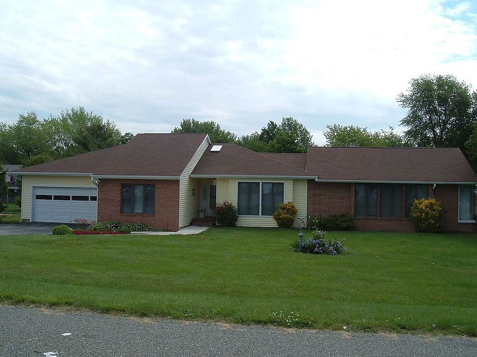 Front View of Home