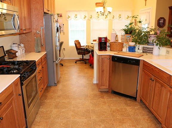 3rd image of 5598 Private Road 9136