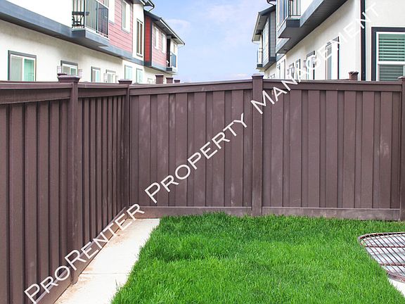 3rd image of 14728 S Nob Ln