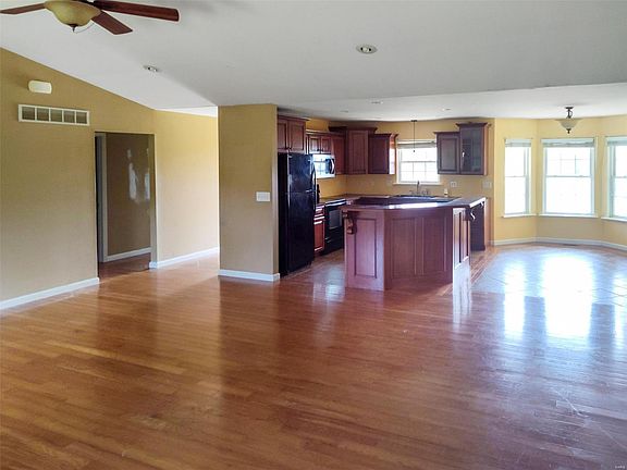 5th image of 10408 Grassy Meadow Ln