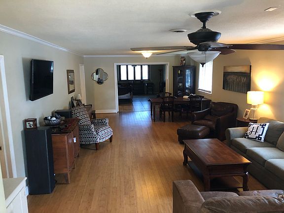 Giant Great Room with Bamboo