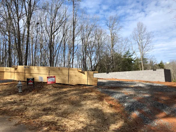 334 Prince Dr, Morganton, GA 30560