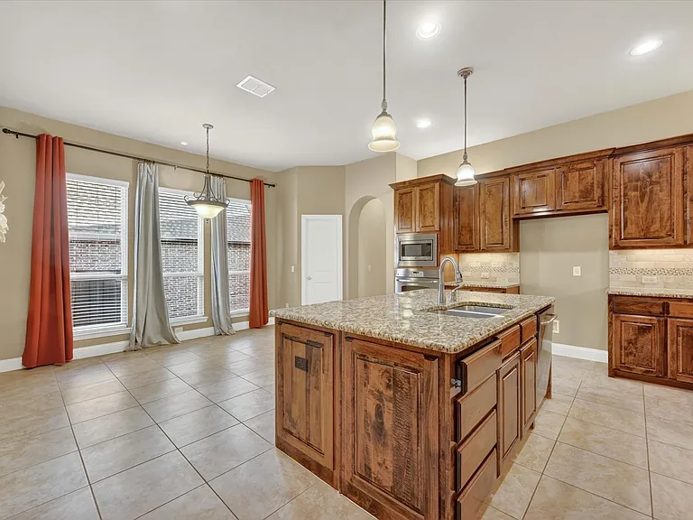 10075 Stancil Ln — Photo 5
