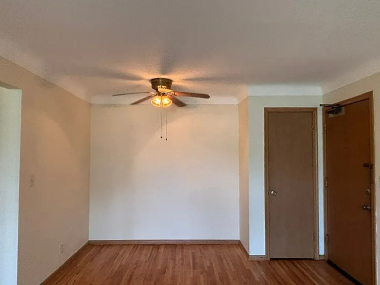 1330 Saint Clair Ave — Photo 6