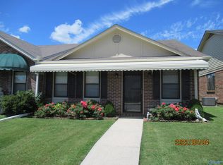 313 Chestnut St NW, Hartselle, AL 35640