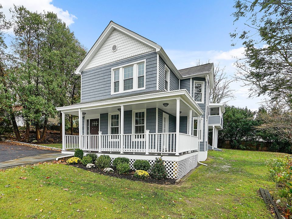 1st image of 62 Lafayette Pl