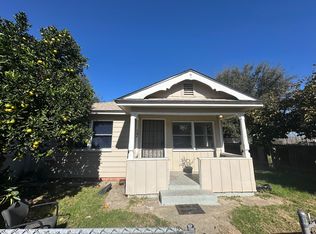 17 E 3rd St, Isleton, CA 95641