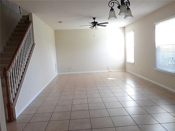 4th image of 5072 Creekside Park Ave