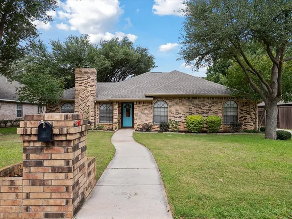 1112 Indian Ridge Dr, Denton, TX 76205