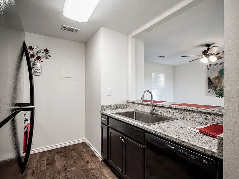The Villas Apartments — Photo 60