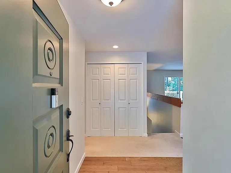 4126 161st Ave SE — Photo 2