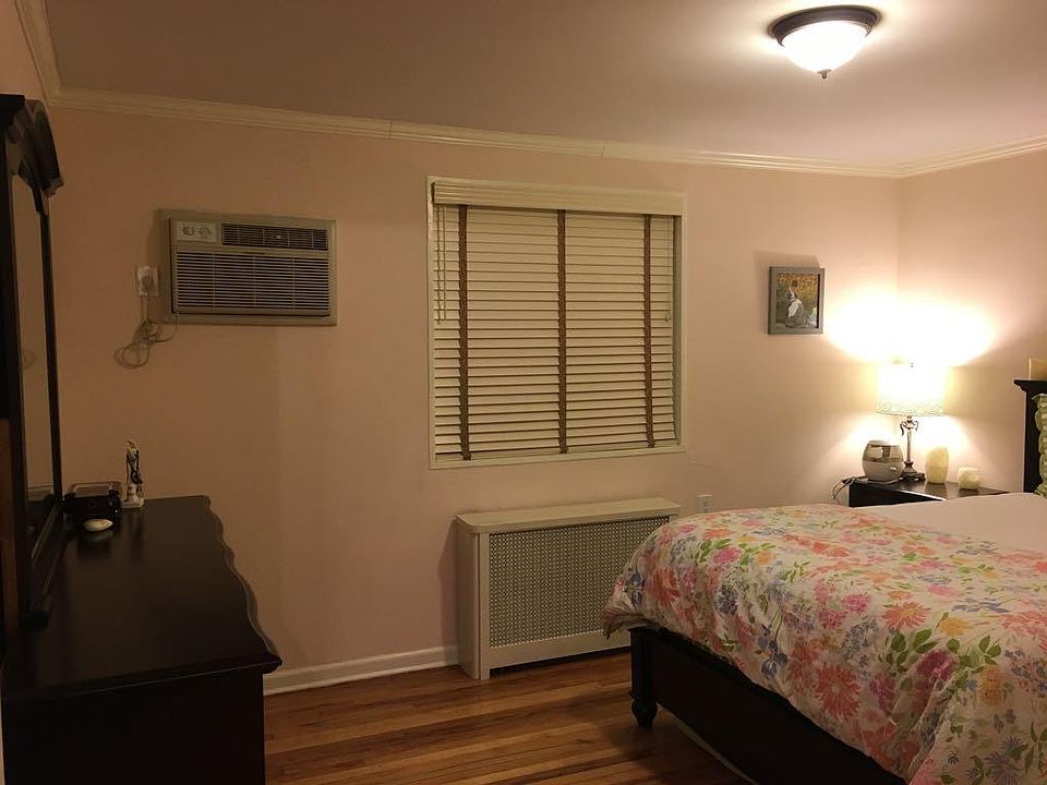 1st image of 6127 224th St