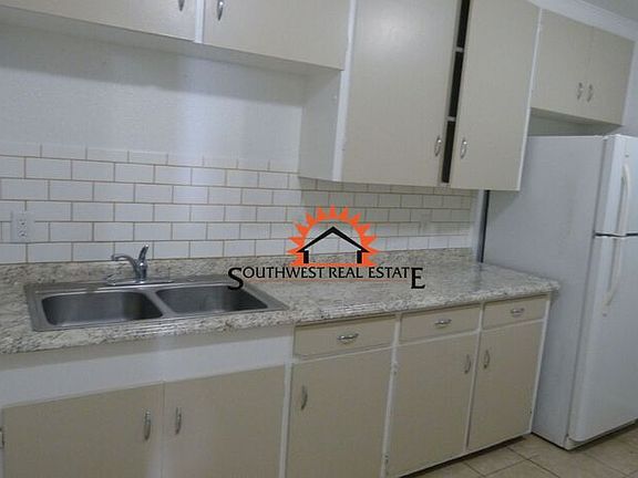 3rd image of 2900 N Main St #C