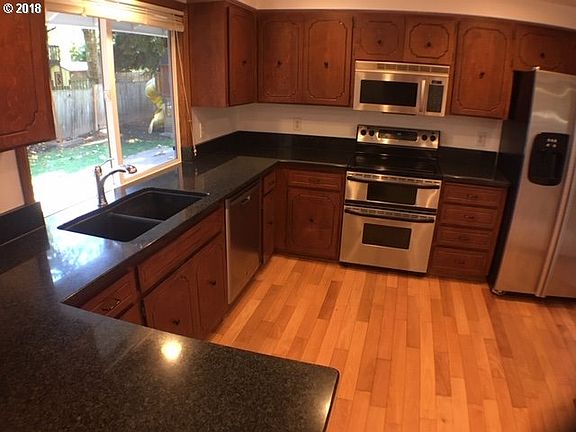 3rd image of 1405 NE 93rd Ct