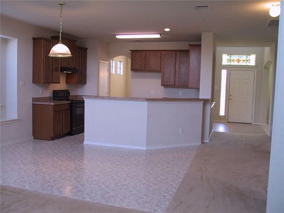 2nd image of 4724 Brighton Dr