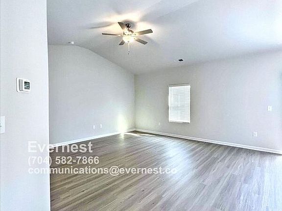 3rd image of 205 Aniston Ln