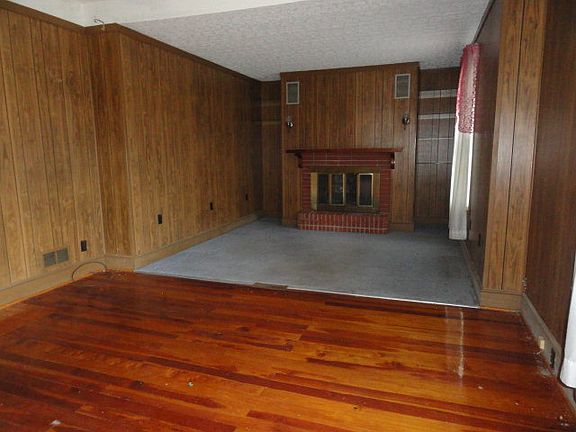 2nd image of 1510 Rivermont Hts