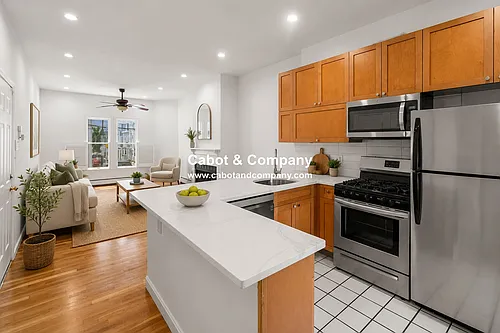 186 W 7th St #A Photo 1 186 W 7th St #A Photo 1