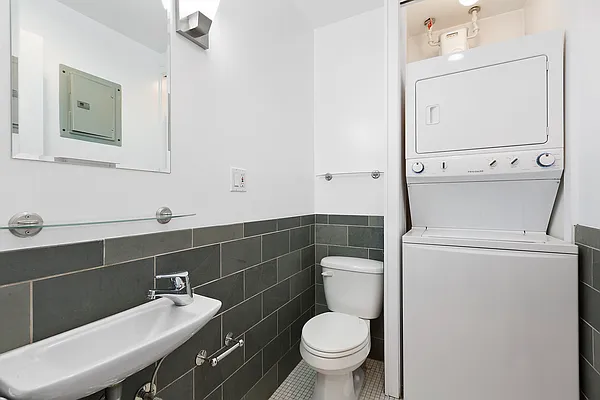 Rented by Halstead Real Estate | media 28