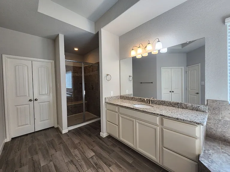 338 Oak Creek Way — Photo 25