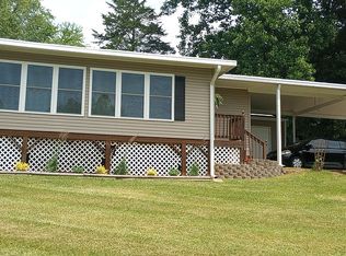 72 Longview Ln, Franklin, NC 28734
