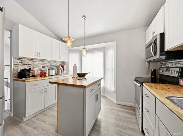 7649 W Frost Drive, Littleton, CO 80128