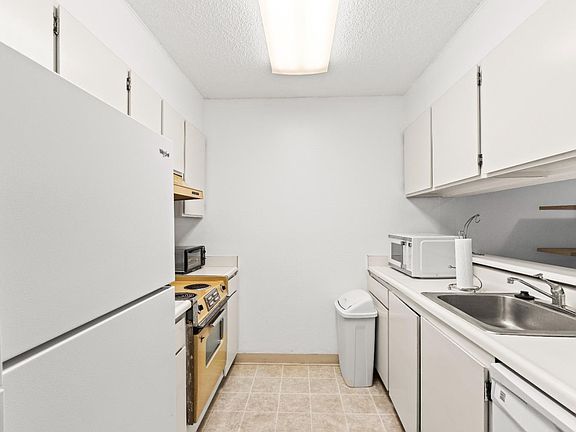 4th image of 1455 N Camino Alto #129