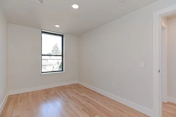 1674 Beacon St #2 — Photo 9