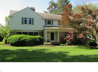 21240 Fairmount Blvd, Shaker Heights, OH 44118