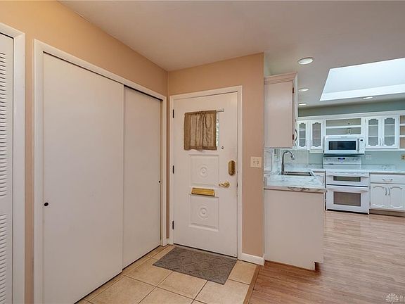 5th image of 5501 Marblehead Dr