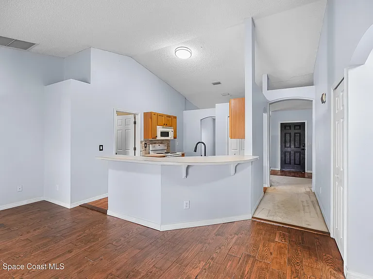 1454 Graves St SE — Photo 9