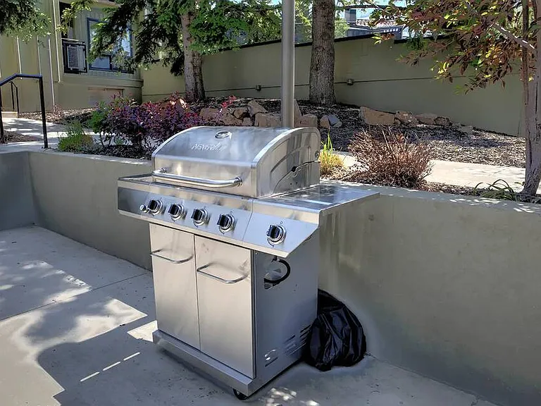 1482 Empire Ave #I — Photo 41