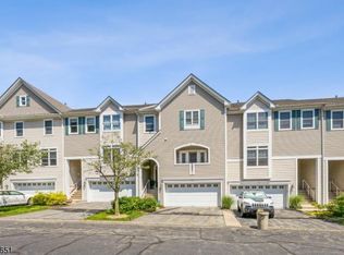 24 Catamaran Ct #68, Mount Arlington, NJ 07856