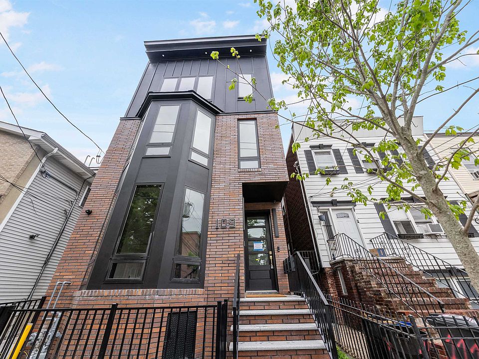 1st image of 109 Webster Ave #1