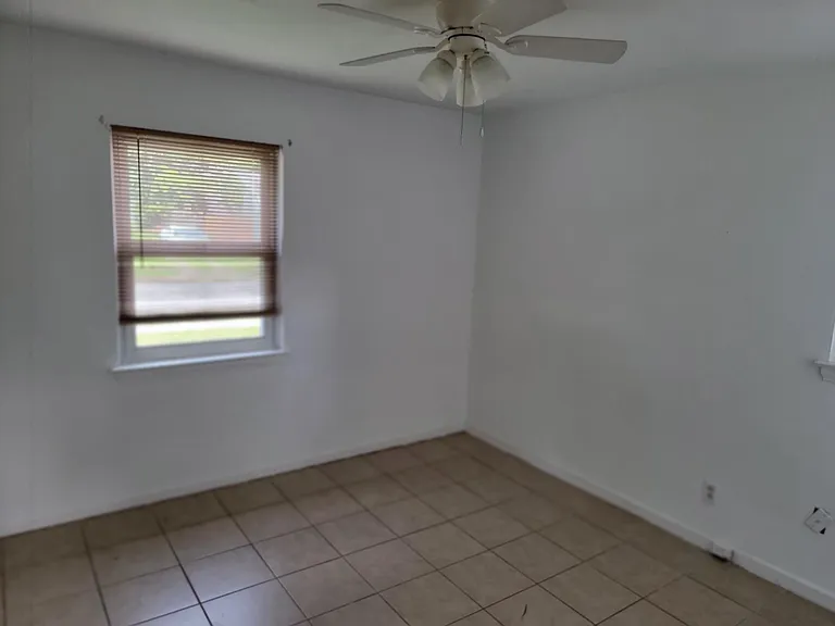 5405 Douglas St — Photo 11
